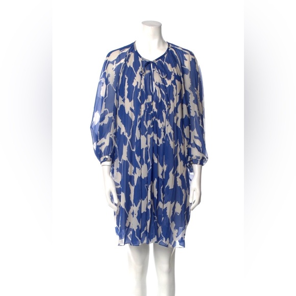 Diane Von Furstenberg Fleurette Silk Blue & White Dress Size 2/XS Excellent Cond - Picture 2 of 15